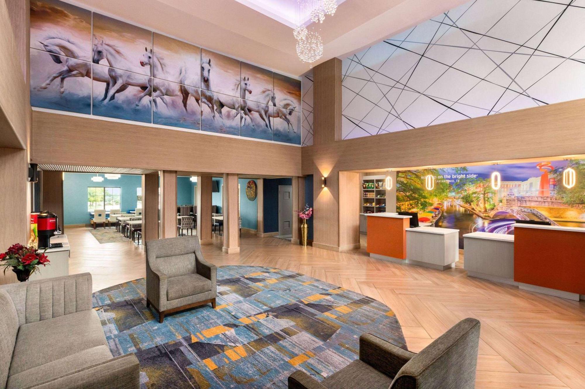 La Quinta By Wyndham North Stone Oak Hotel 3*