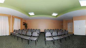 La Quinta By Wyndham North Stone Oak Hotel 3*